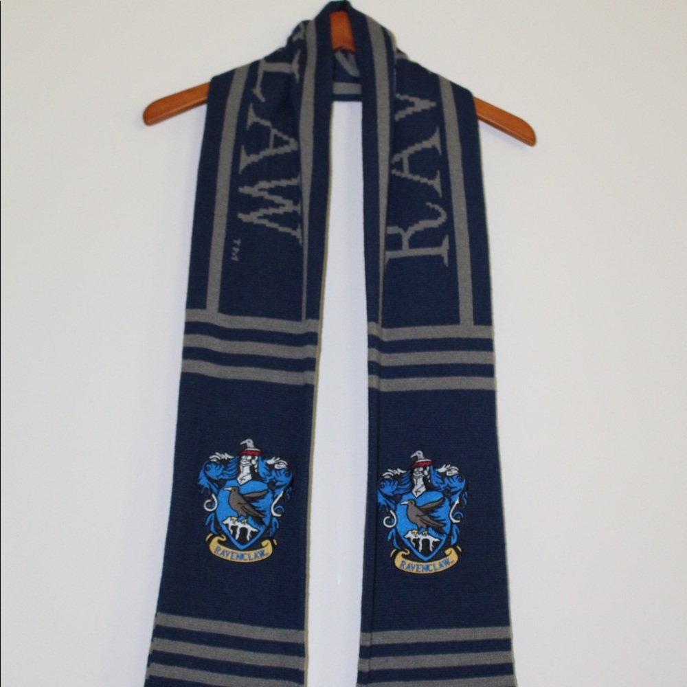AUTHENTIC Harry Potter World Ravenclaw Scarf NWOT